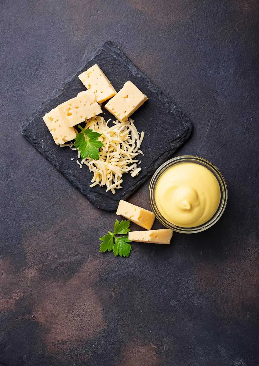 2 Years Aged Raw Milk Cheddar mood image 1