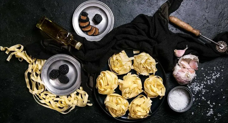 Black Truffle Pure Sea Salt mood image 3